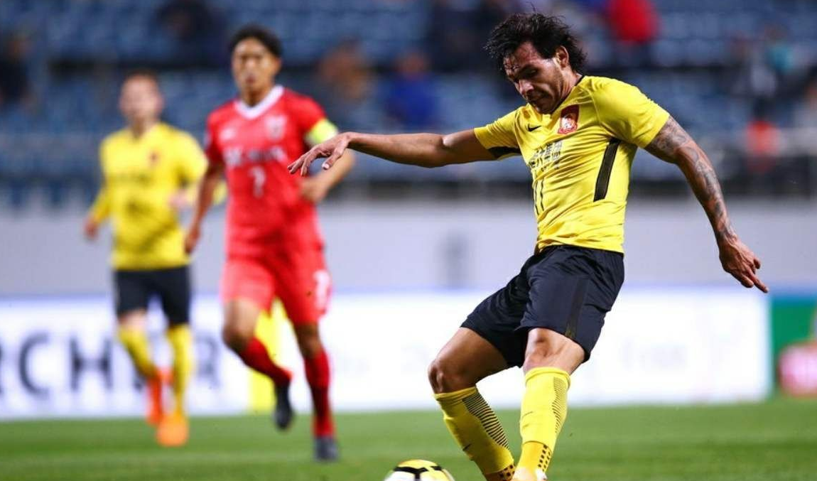 爱游戏APP-包含萨克拉门托国王发布备战花絮，转会期绝杀压哨，亚冠任务艰巨，资深球员宣示担当的词条