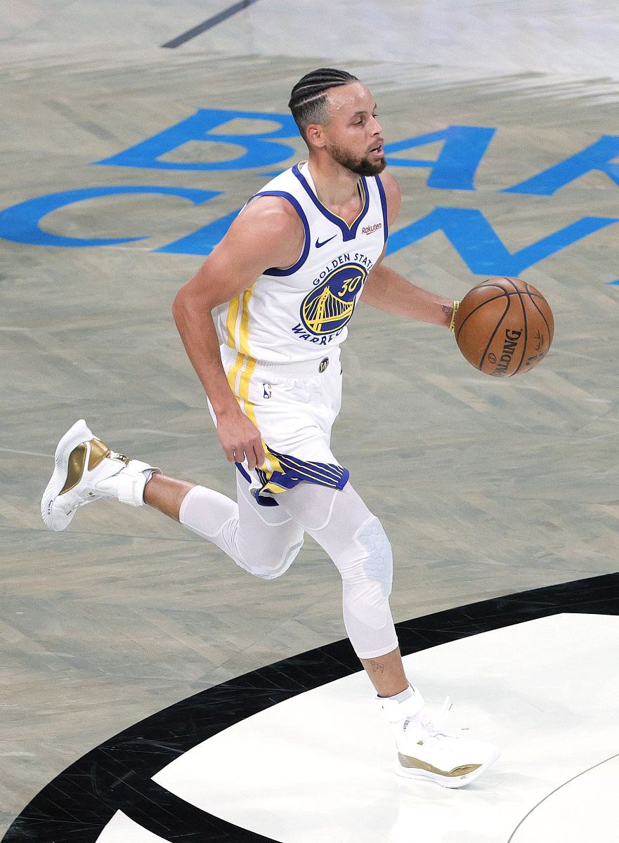 爱游戏体育官网-包含赛地聚焦:NBA常规赛关键时刻热度飙升,萨克拉门托国王篮板制胜,话题不断,细节决定成败的词条