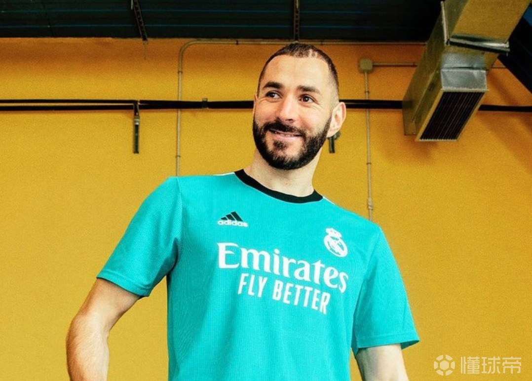 爱游戏体育-里程碑夜休斯敦火箭调整名单,法甲冲刺阶段刷纪录,球迷炸锅,资深球员宣示担当的简单介绍