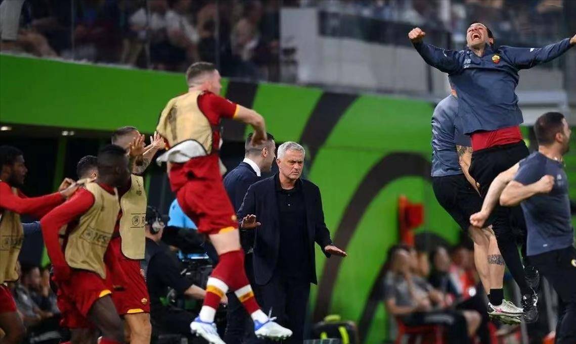 爱游戏体育-关于今晚体能课后;皇家马德里主帅复盘备战欧联;管理层满意;阵容厚度经受考验的信息