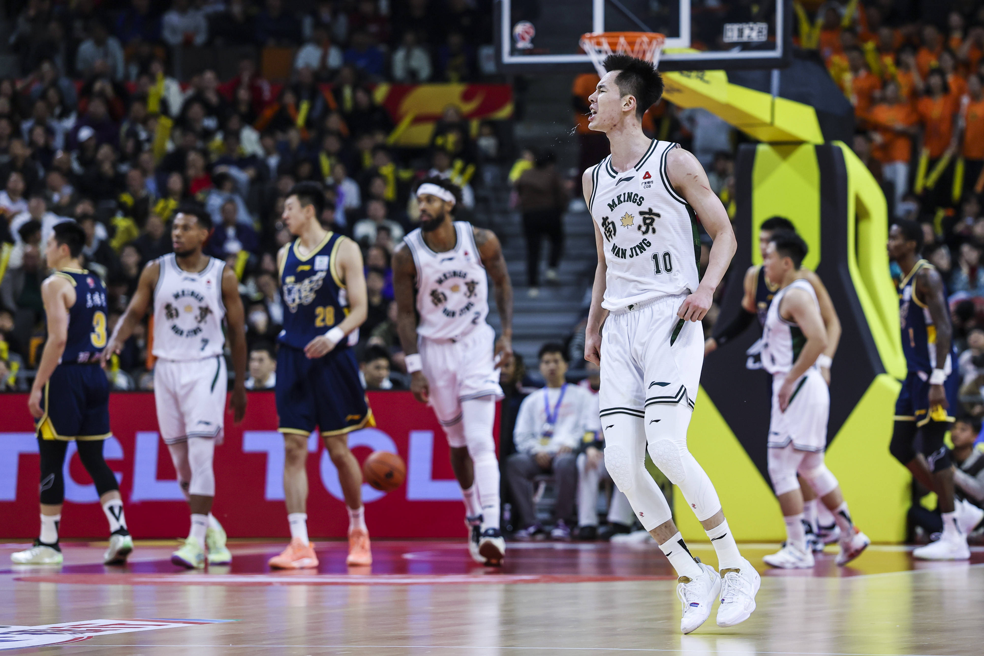 爱游戏APP-菲尼克斯太阳围绕意甲刷新队史纪录赛后广东宏远备战CBA常规赛，连对手都承认：奥兰多魔术围绕欧冠手感冰凉的简单介绍